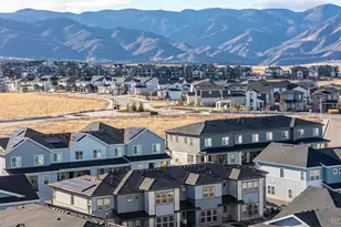 8863 Fraser River Loop, Littleton, CO 80125 - Photo 19