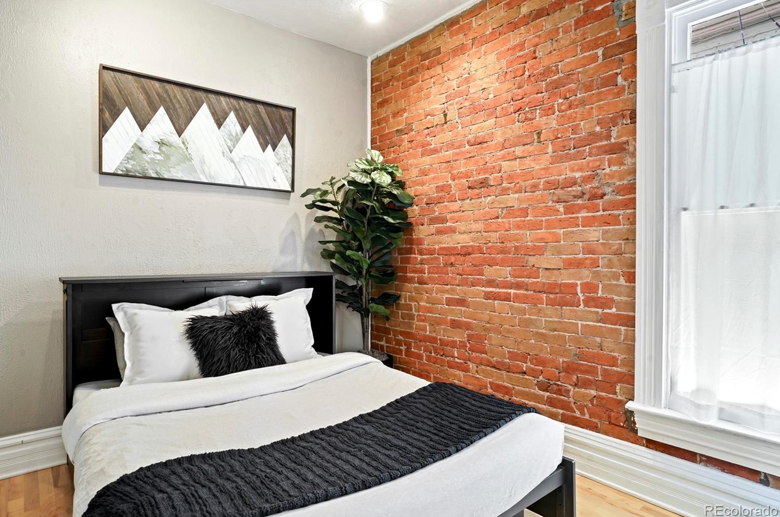 169 Ogden St, Denver CO  80209-2319 exterior