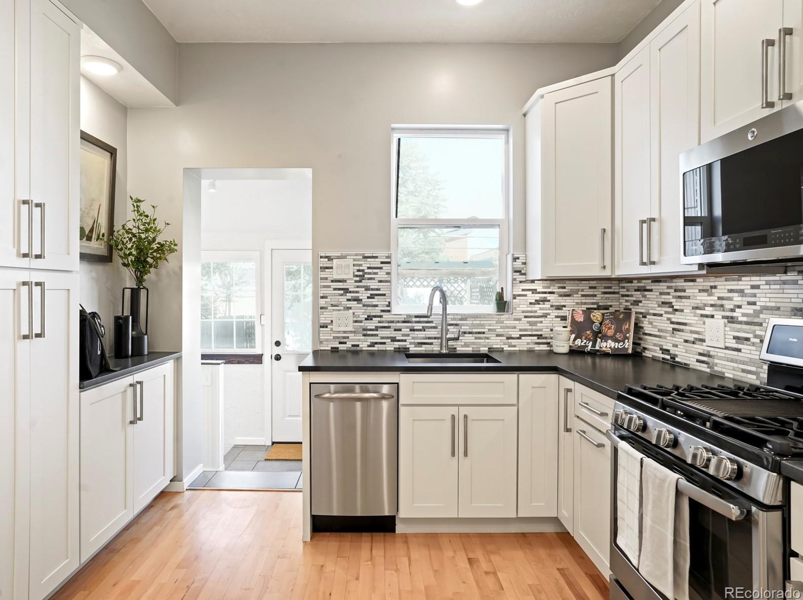 169 Ogden St, Denver CO  80209-2319 exterior