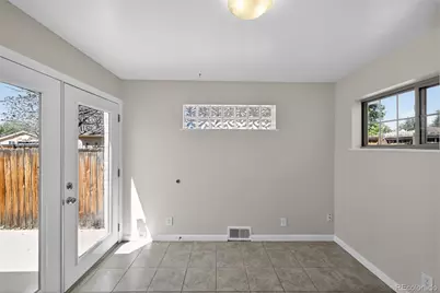 2201 Oakland Street, Aurora, CO 80010 - Photo 7