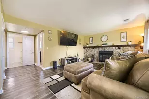 21678 E Powers Circle, Centennial, CO 80015 - Photo 5