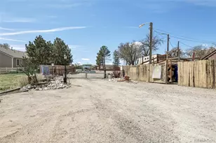 14883 E Maple Pl, Aurora, CO 80012 - Photo 37