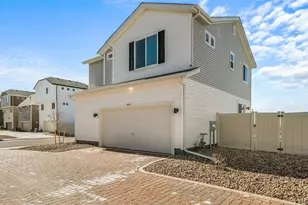 622 Wagon Wheel Wy, Bennett, CO 80102 - Photo 39