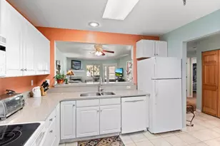 31819 Rocky Village Dr, Evergreen, CO 80439 - Photo 7