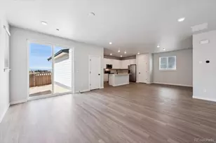 4739 N Valdai Ct, Aurora, CO 80119 - Photo 9