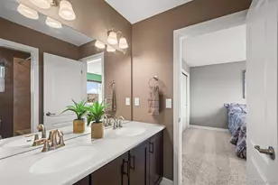 8149 S Blackstone Pkwy, Aurora, CO 80016 - Photo 35