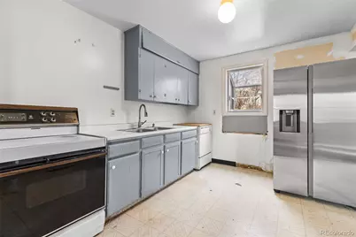 5955 W 7th Avenue, Lakewood, CO 80214 - Photo 17