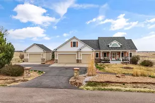 979 Pinehurst Ct, Bennett, CO 80102 - Photo 1