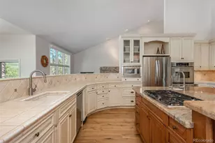 30480 Monarch Ct, Evergreen, CO 80439 - Photo 9