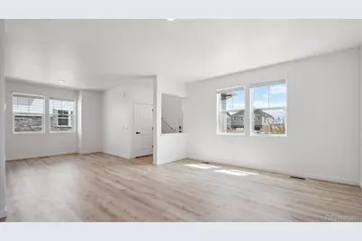341 N Bersshine Street, Watkins, CO 80137 - Photo 9