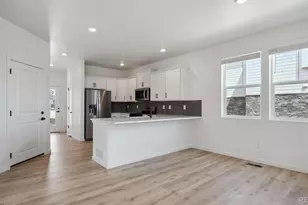 341 N Bersshine St, Watkins, CO 80137 - Photo 3