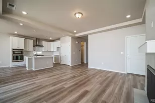 5164 N Quatar St, Aurora, CO 80019 - Photo 7