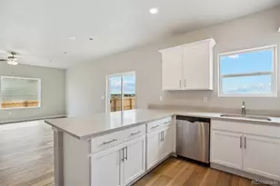 48240 Shetland Dr, Bennett, CO 80102 - Photo 5