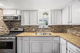 2900 Cascade Dr, Denver, CO 80260 - Photo 11