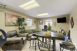 392 Lima St, Aurora, CO 80010 - Photo 37
