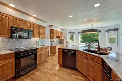 563 Columbine Avenue, Broomfield, CO 80020 - Photo 9