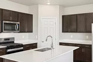 4654 Rabbitbrush St, Johnstown, CO 80534 - Photo 9