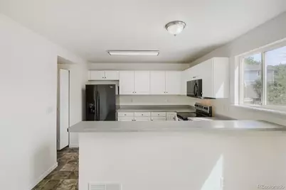 19856 E Villanova Drive, Aurora, CO 80013 - Photo 9