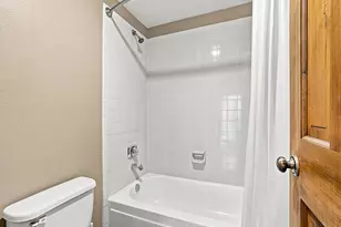 7712 S Cove Cir, Centennial, CO 80122 - Photo 19