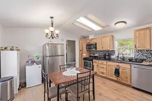10611 Barron Cir, Longmont, CO 80504 - Photo 7