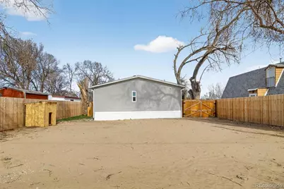 811 Plum Avenue, Lochbuie, CO 80603 - Photo 21