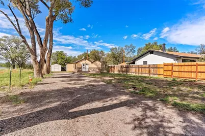 2831 Cedar, Pueblo, CO 81004 - Photo 3