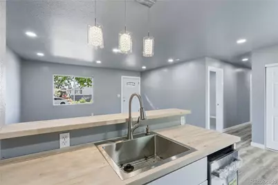 9465 Damon Drive, Denver, CO 80260 - Photo 3