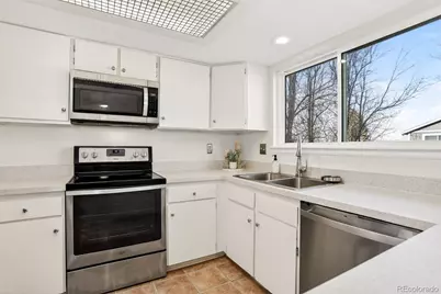 523 Timberline Place, Highlands Ranch, CO 80126 - Photo 11