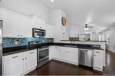 10288 Olathe Way, Commerce City, CO 80022 - Photo 15