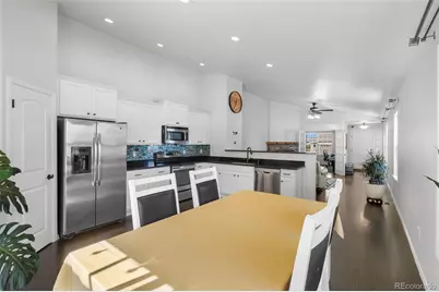 10288 Olathe Way, Commerce City, CO 80022 - Photo 11