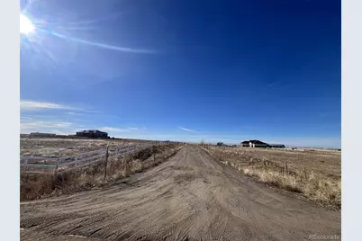 1231 N County Road 125, Bennett, CO 80102 - Photo 3