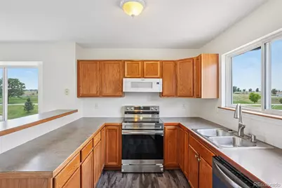 715 Elm Street, Frederick, CO 80530 - Photo 11