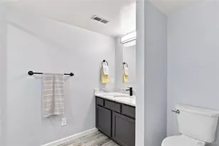 1721 E Phillips Ave, Centennial, CO 80122 - Photo 35
