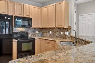 17201 Lark Water Ln, Parker, CO 80134 - Photo 9
