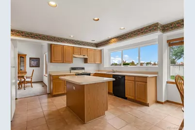 9748 Spring Hill Drive, Highlands Ranch, CO 80129 - Photo 17
