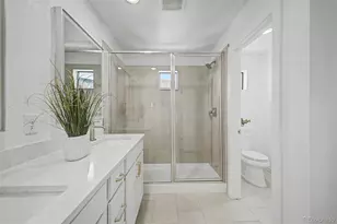 2046 S Holly St, Denver, CO 80222 - Photo 23