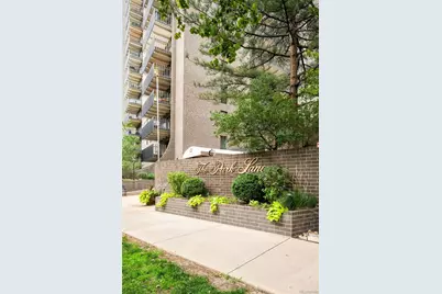 460 S Marion Parkway #1052, Denver, CO 80209 - Photo 3