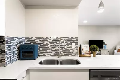 460 S Marion Parkway #1052, Denver, CO 80209 - Photo 13