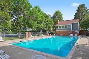 933 S Evanston Cir, Aurora, CO 80012 - Photo 13