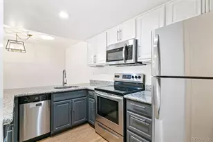 5902 S Willow Way, Englewood, CO 80111 - Photo 7