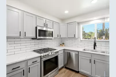 18870 E 16th Place, Aurora, CO 80011 - Photo 5