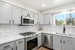18870 E 16th Pl, Aurora, CO 80011 - Photo 5