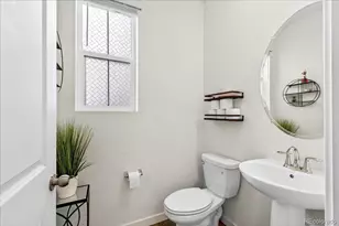 10271 Tucson St, Commerce City, CO 80022 - Photo 5