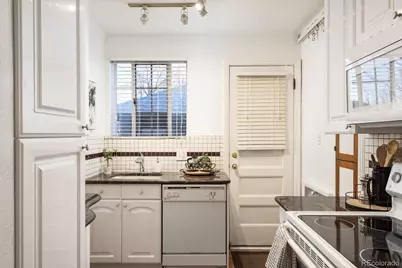 485 S Logan Street #7, Denver, CO 80209 - Photo 9