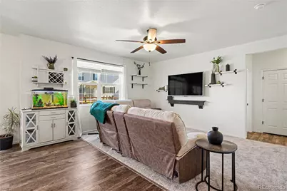 4452 S Ukraine Court, Aurora, CO 80015 - Photo 7