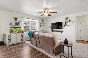4452 S Ukraine Ct, Aurora, CO 80015 - Photo 7