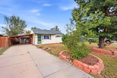 11693 E 7th Avenue, Aurora, CO 80010 - Photo 3