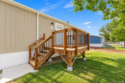 215 Palmer Avenue, Bennett, CO 80102 - Photo 9