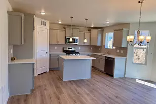 716 N Carrie Ct, Watkins, CO 80137 - Photo 3