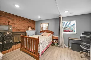 4642 Eureka Ct, Denver, CO 80239 - Photo 9